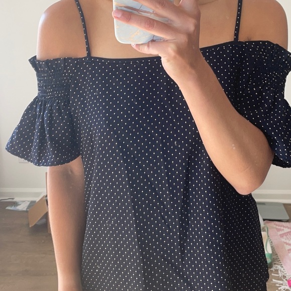 jella c Tops - Cold shoulder ruffle sleeve top